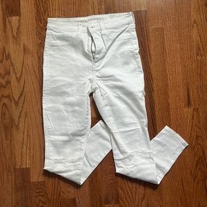 NWT AE white jeans